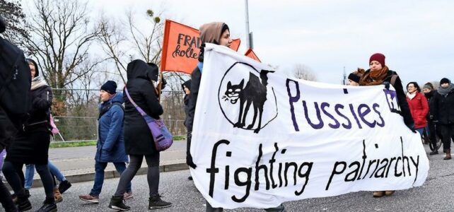 Feministischer Kampftag auf dem Bassinplatz am 07. März 2021